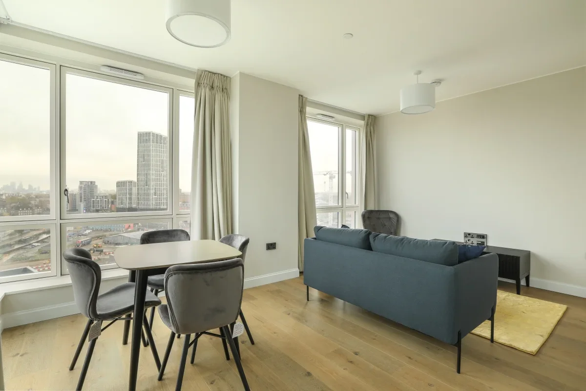 Flat Zinc Street in Greater London