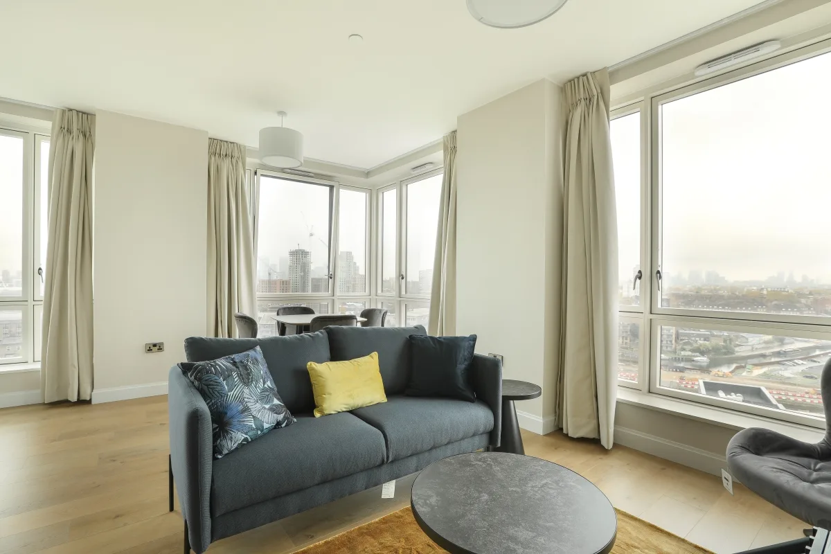 Flat Zinc Street in Greater London