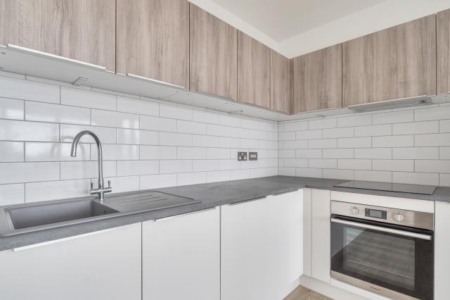 Flat Kingston Road in Borough of Spelthorne