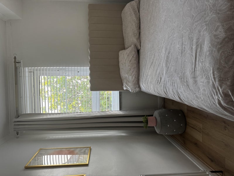 Room Kenley Walk in Greater London