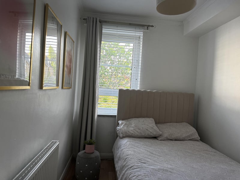 Room Kenley Walk in Greater London