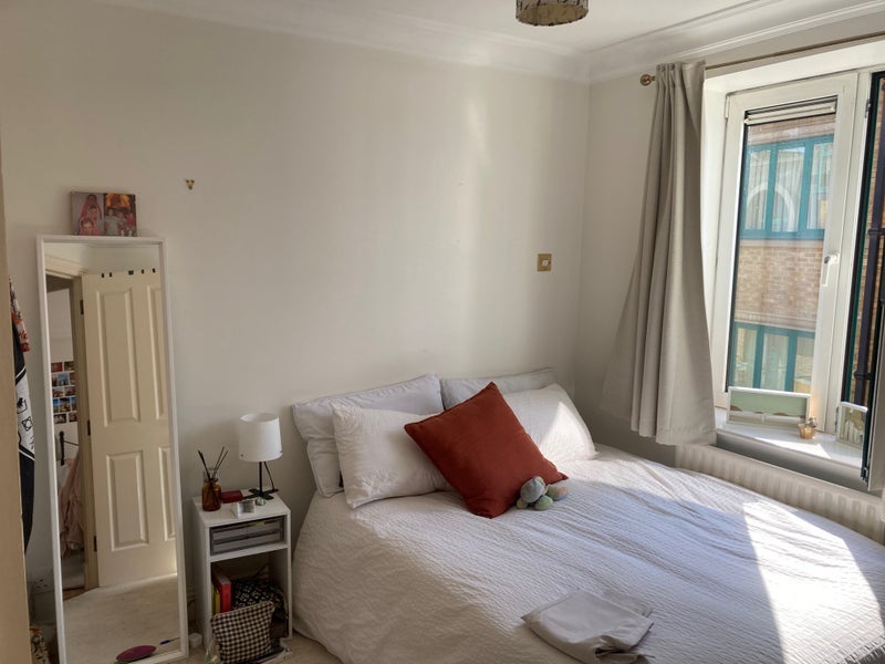 Room Baylis Road in Greater London