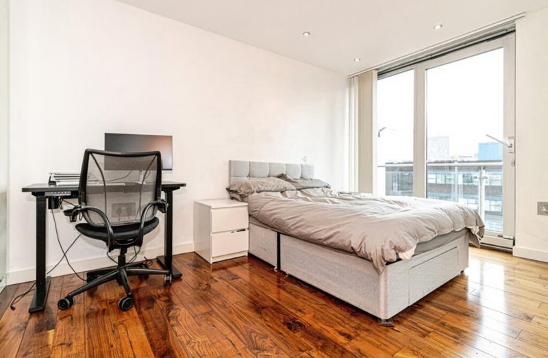 Room Clowes Street in Salford