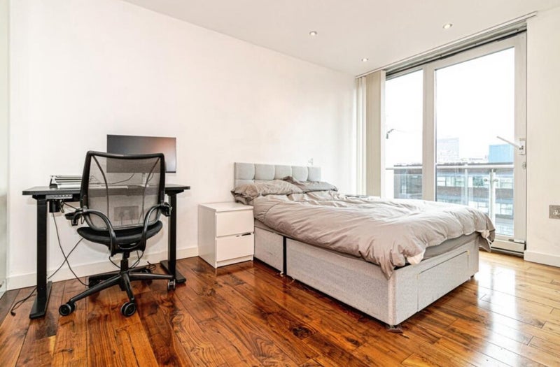 Room Clowes Street in Salford