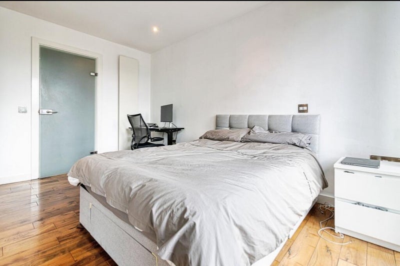 Room Clowes Street in Salford