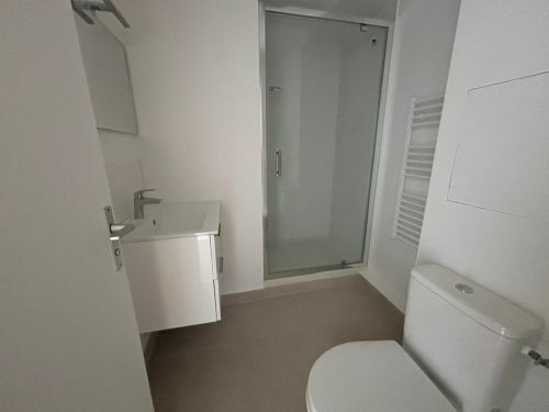 Flat Rue Jean Jaurès in Vanves