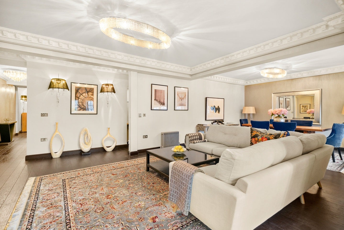 Flat Onslow Square in Greater London