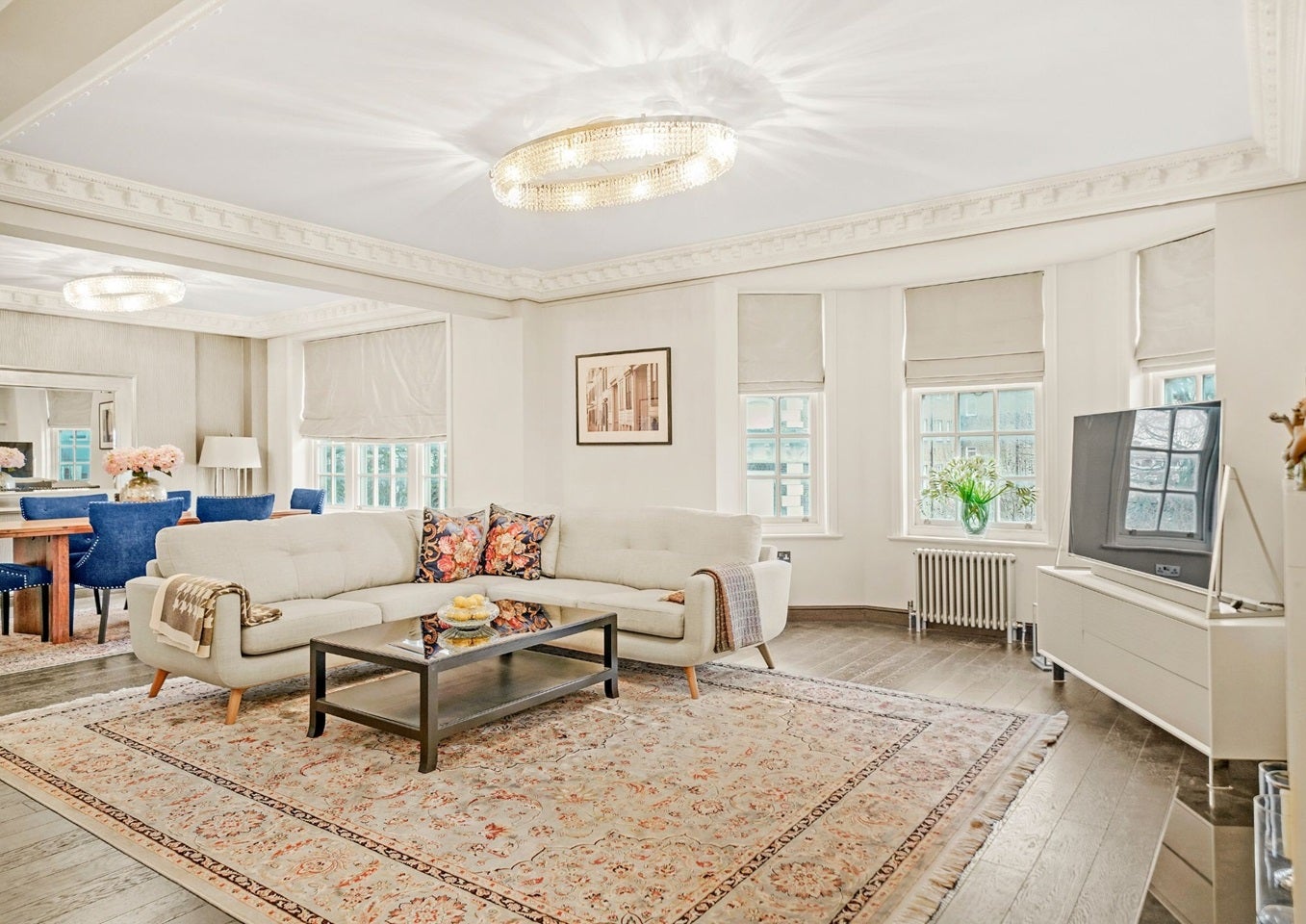 Flat Onslow Square in Greater London
