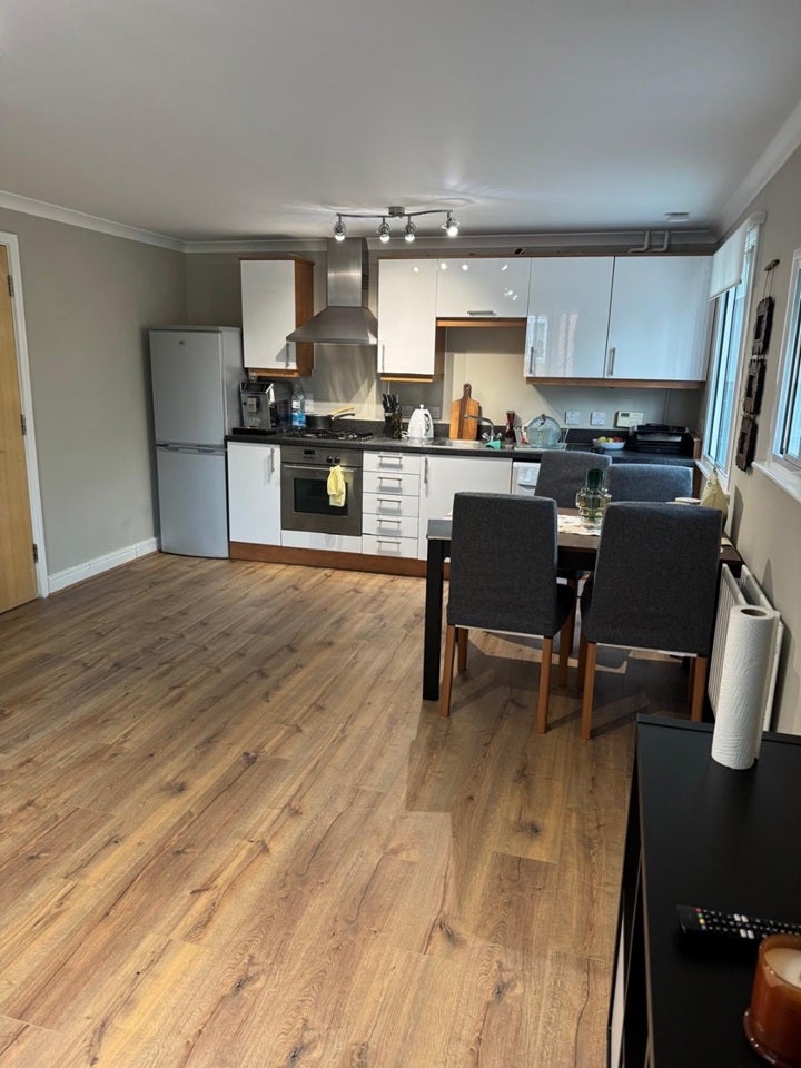 Room North Drive in Welwyn Hatfield