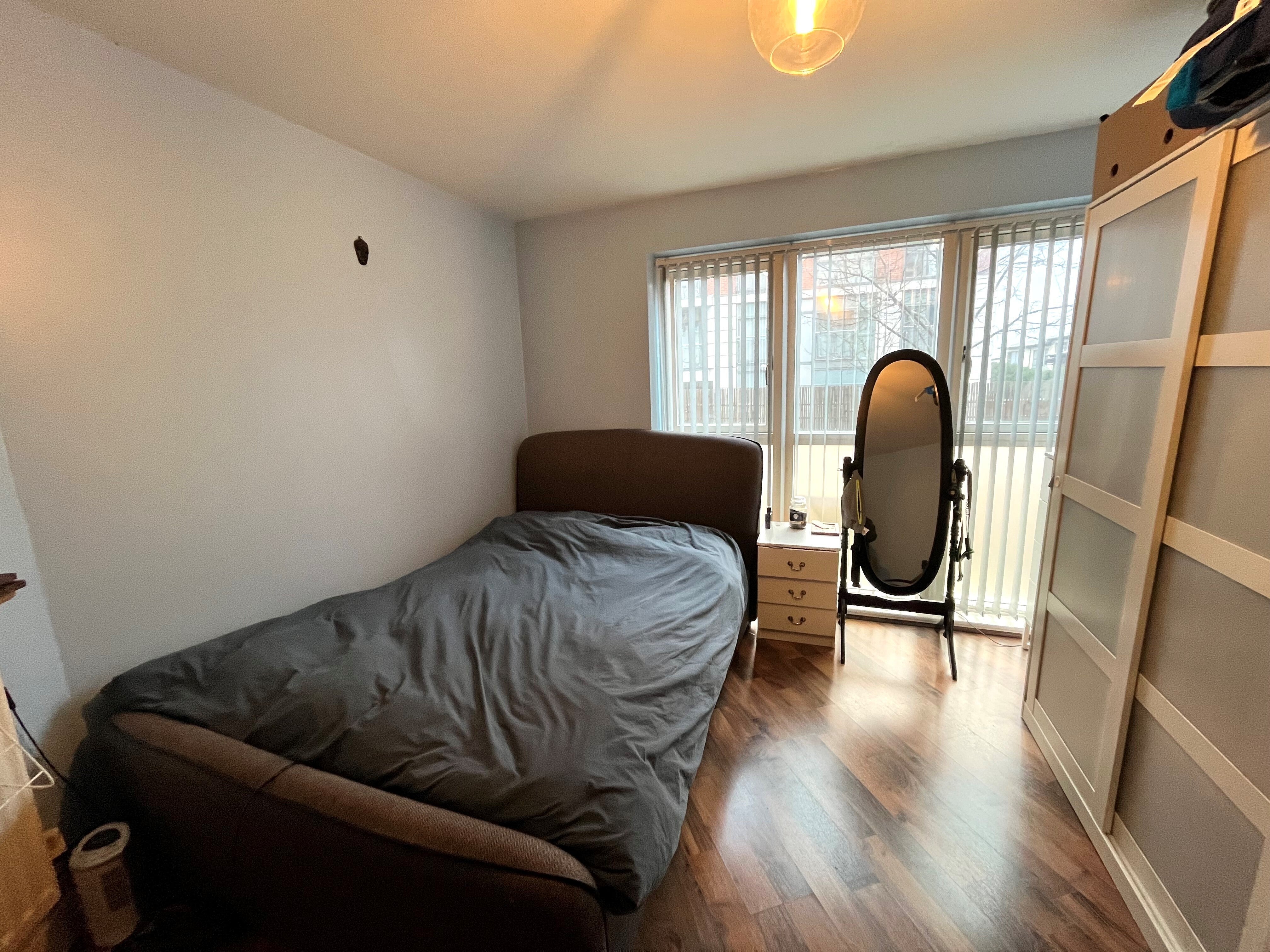 Flat Chatsworth Way in Birmingham