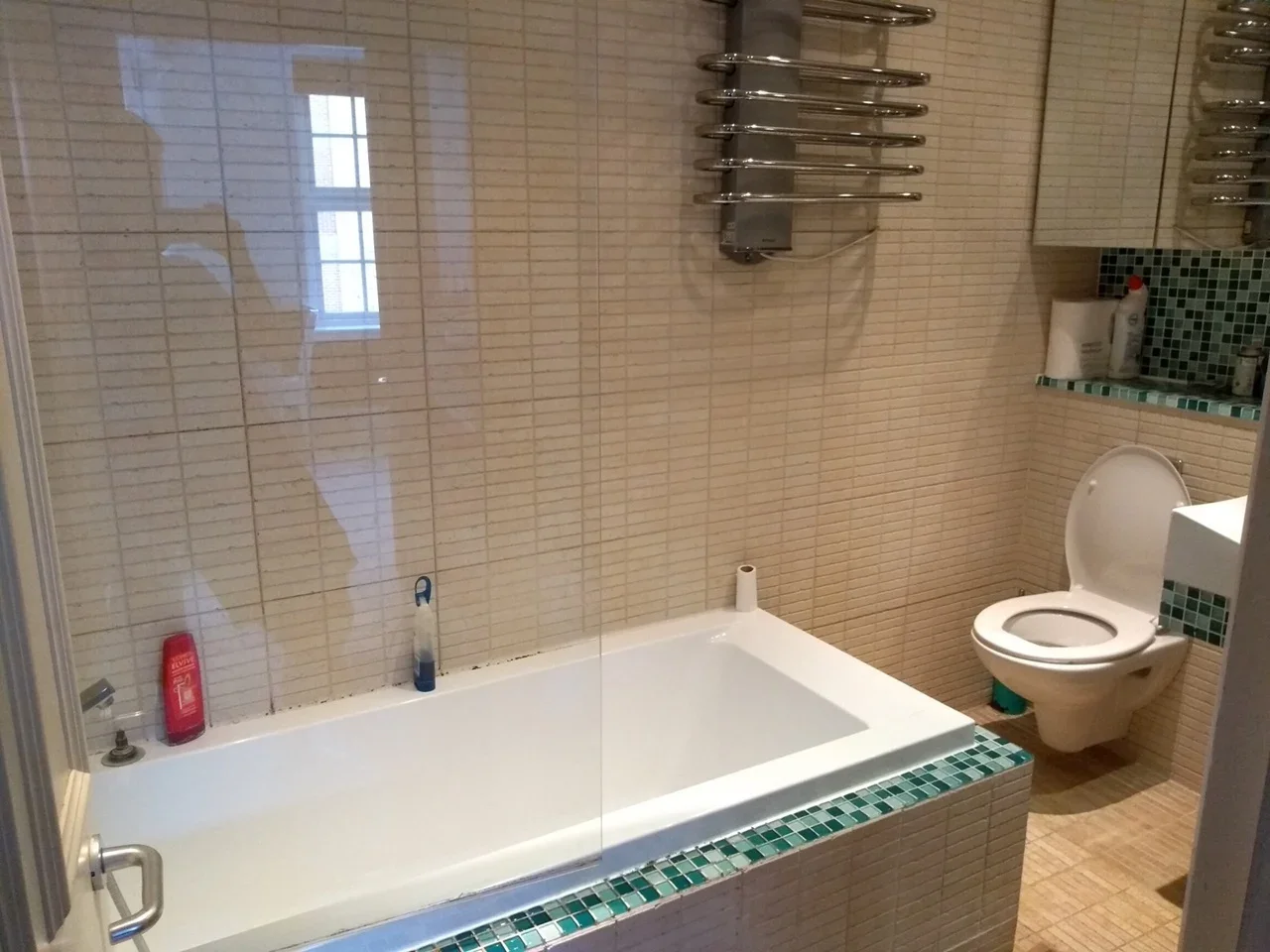 Flat Devonshire Court in Greater London