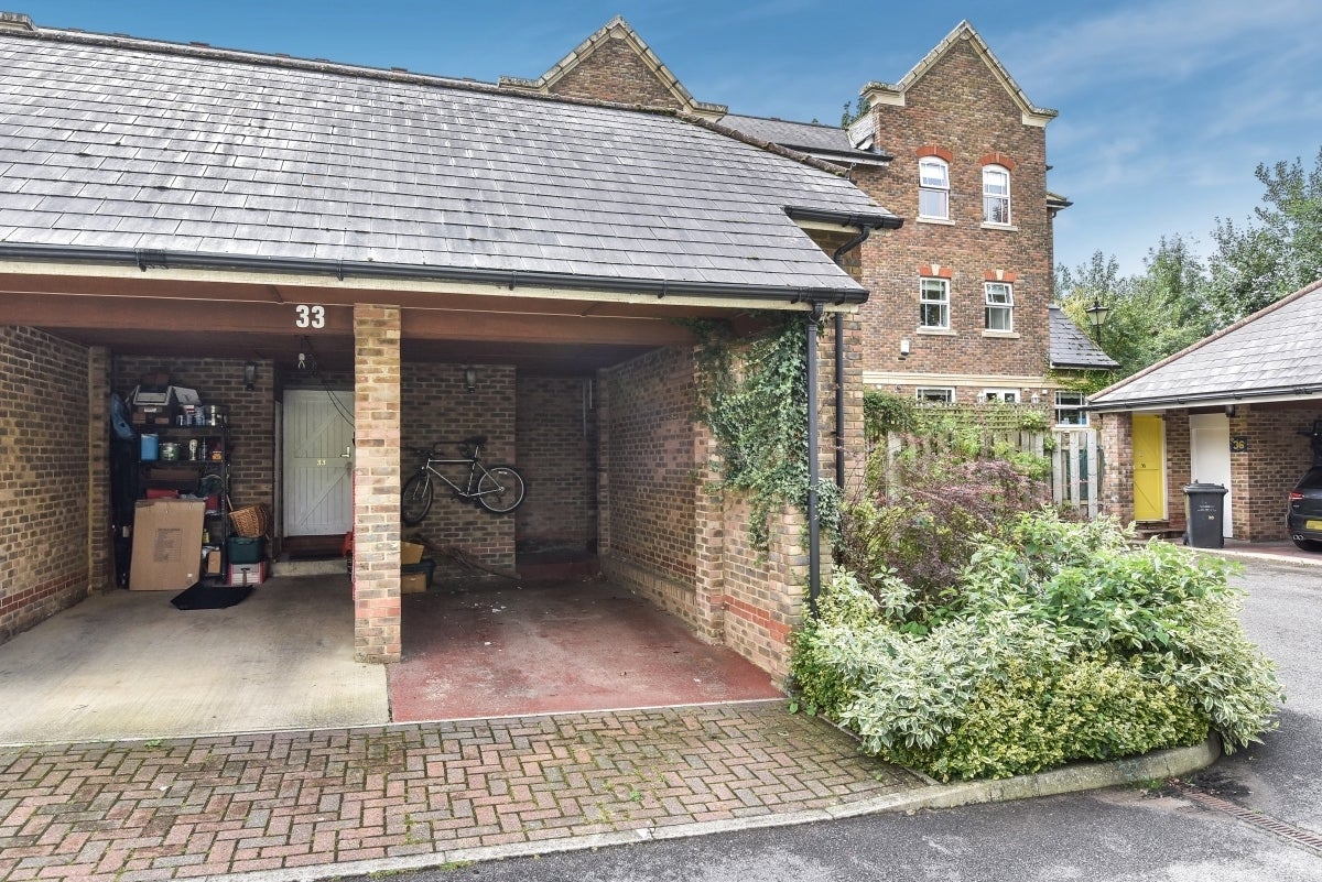 House Mortley Close in Tonbridge and Malling