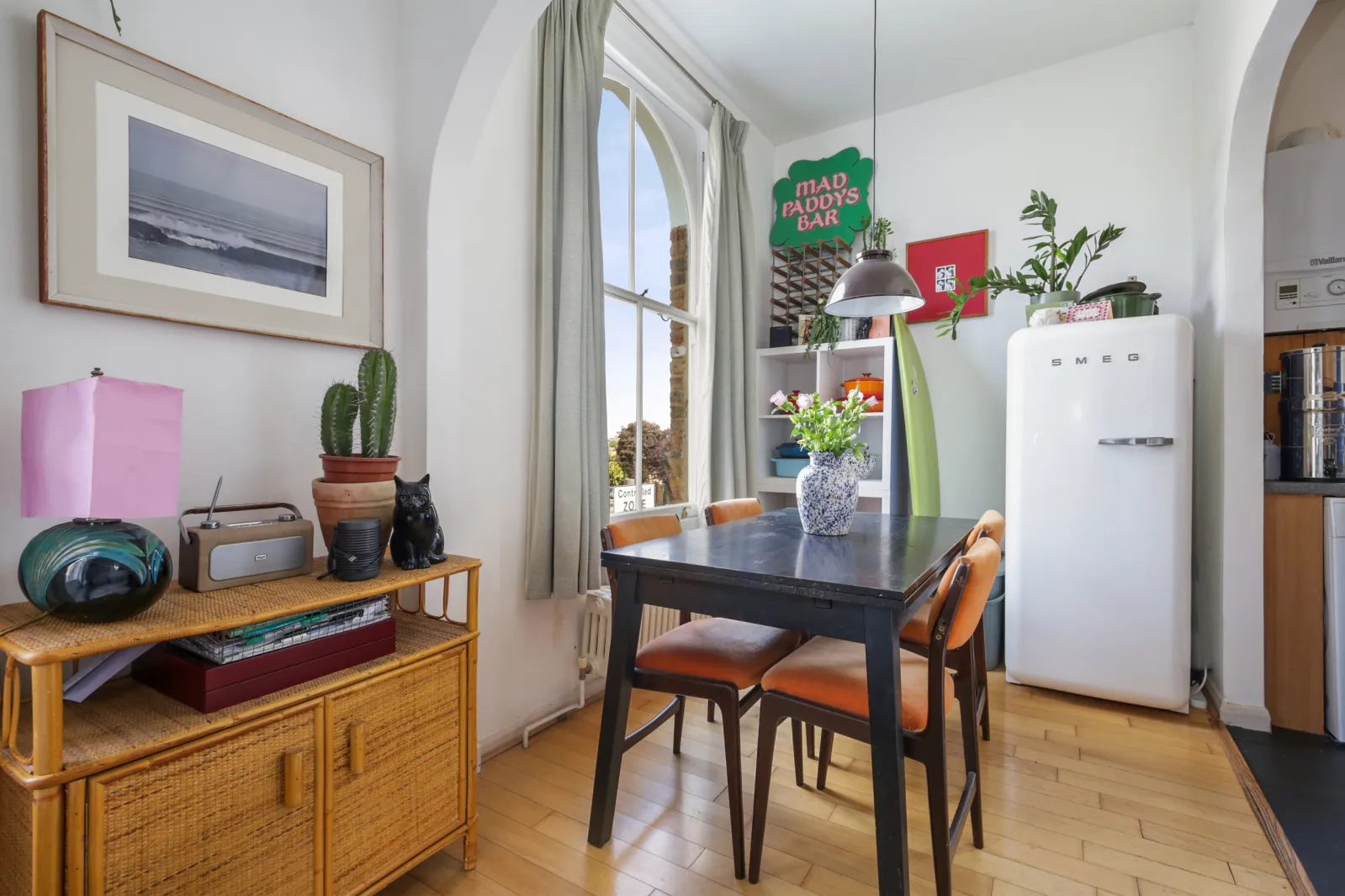 Flat Highbury Quadrant in Greater London