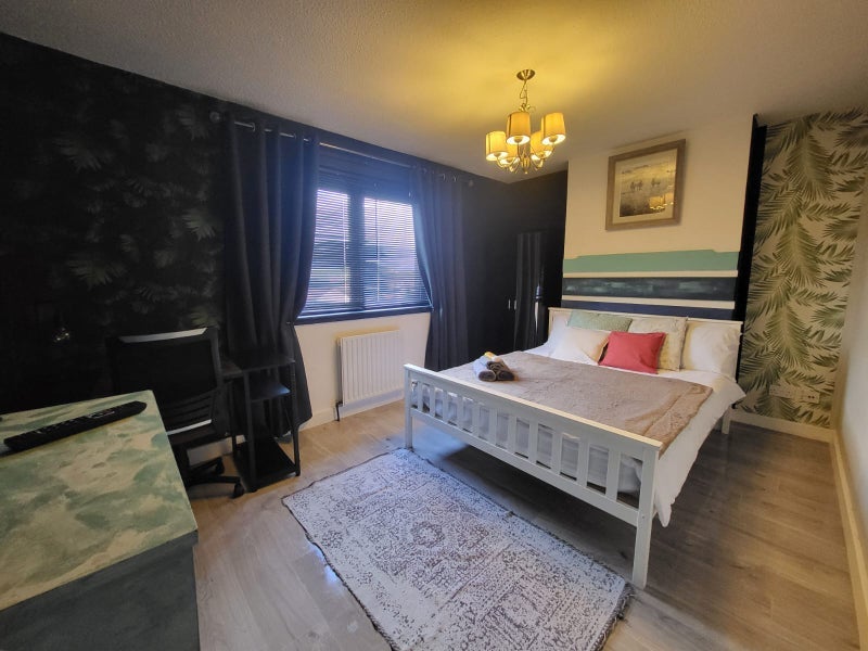 Room Wardie Road in Glasgow