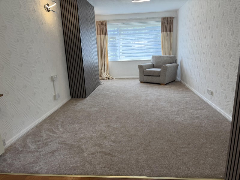 Flat Marion Way in Birmingham