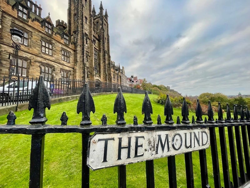 Flat North Bank Street in City of Edinburgh