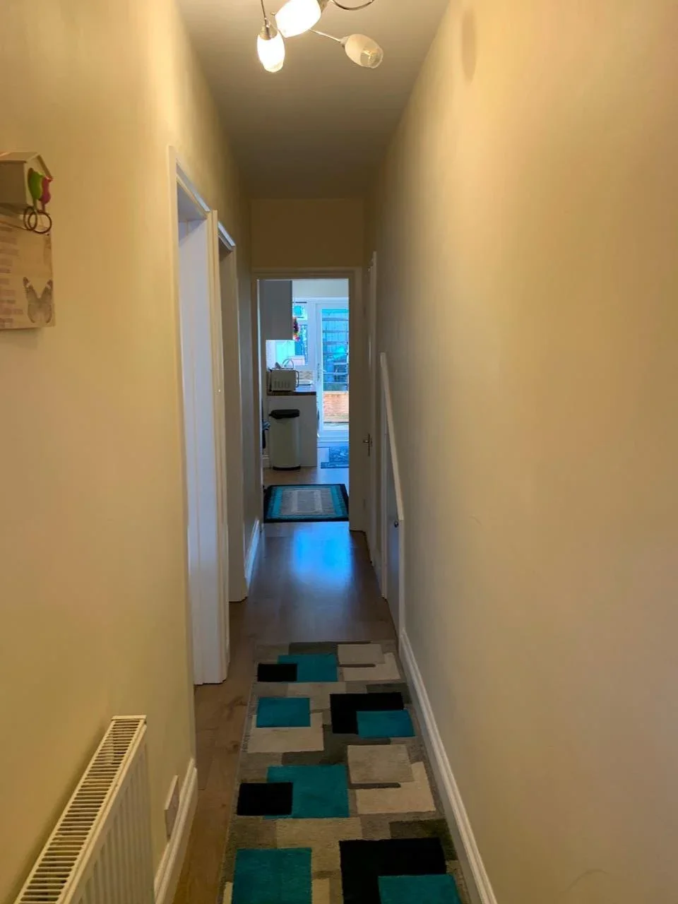 Flat Kimble Road in Greater London