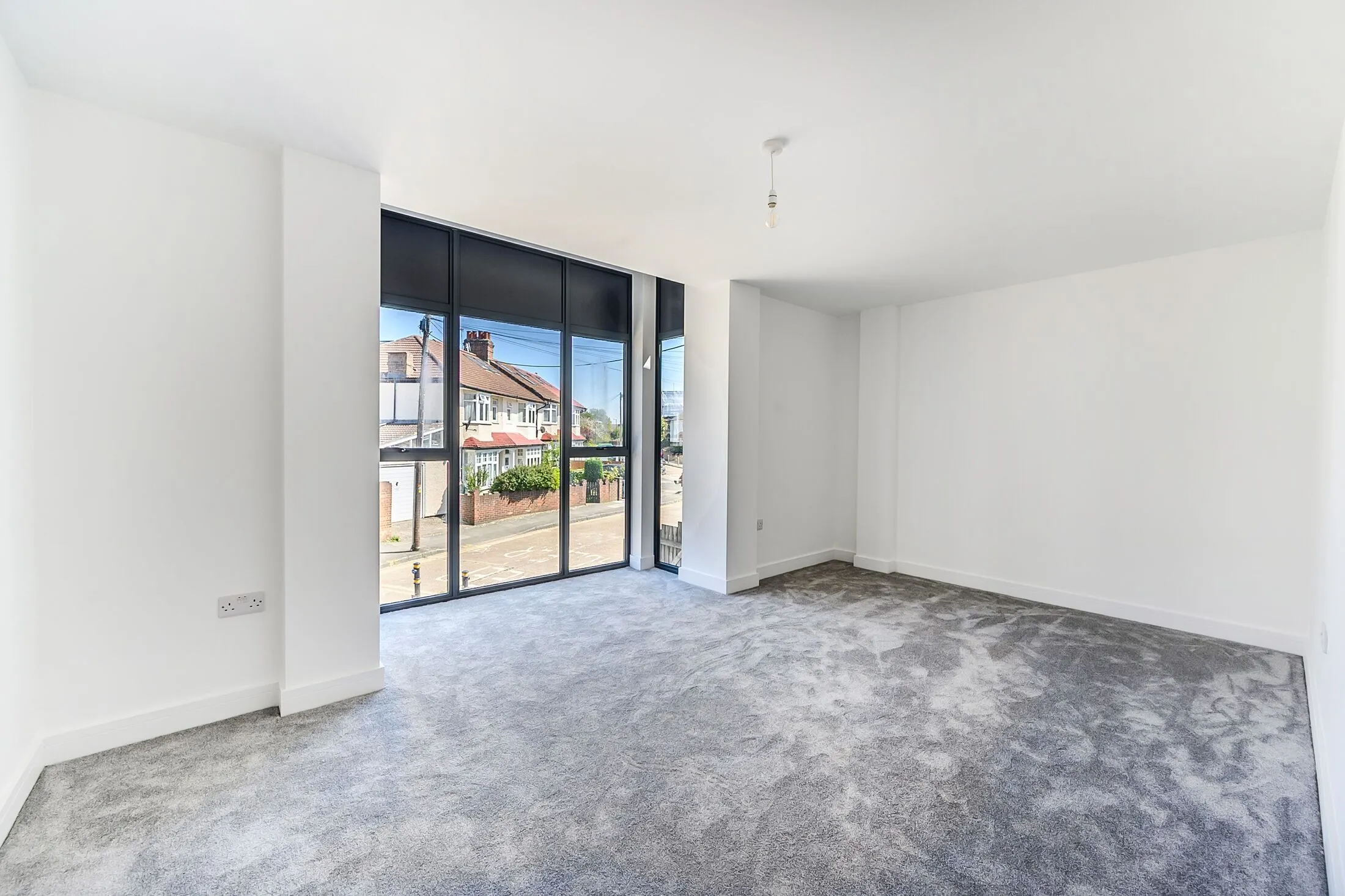 Flat Christchurch Road in Greater London