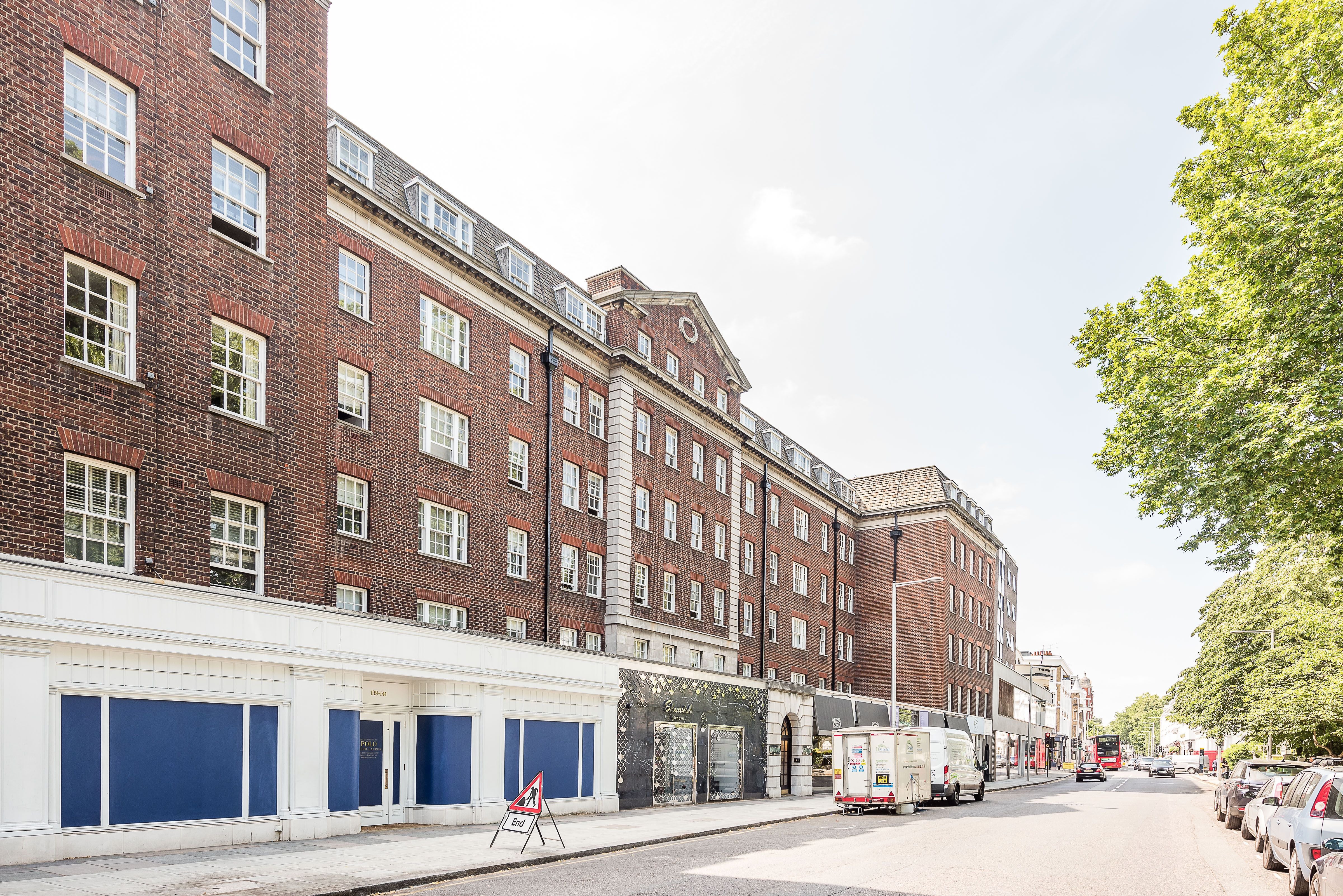 Flat Fulham Road in Greater London