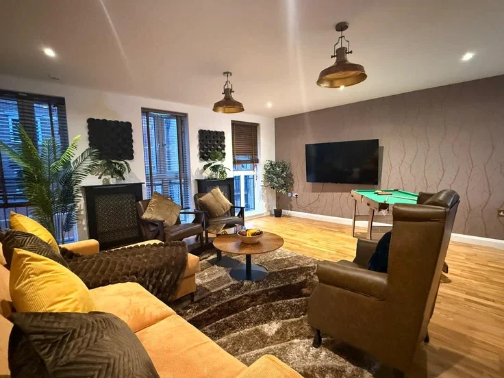 Flat Pitfield Street in Greater London