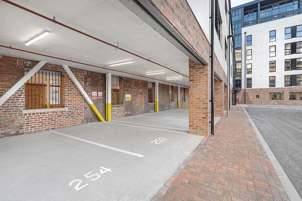 Flat Atkinson Street in Leeds