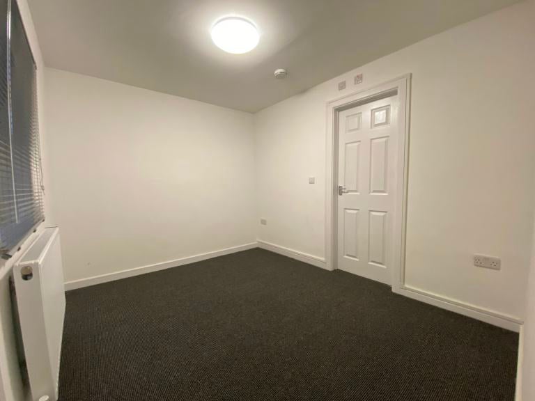 Flat Penhill Road in Cardiff