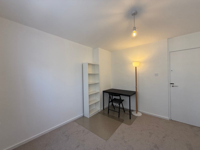 Room Brecon Road in Greater London