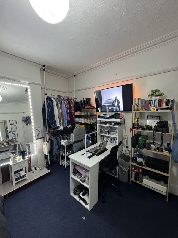 Room Murray Road in Greater London