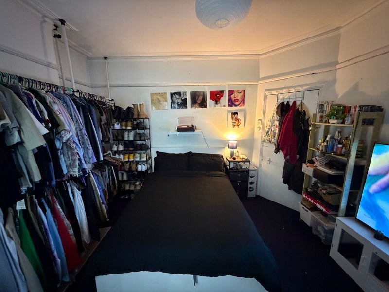 Room Murray Road in Greater London