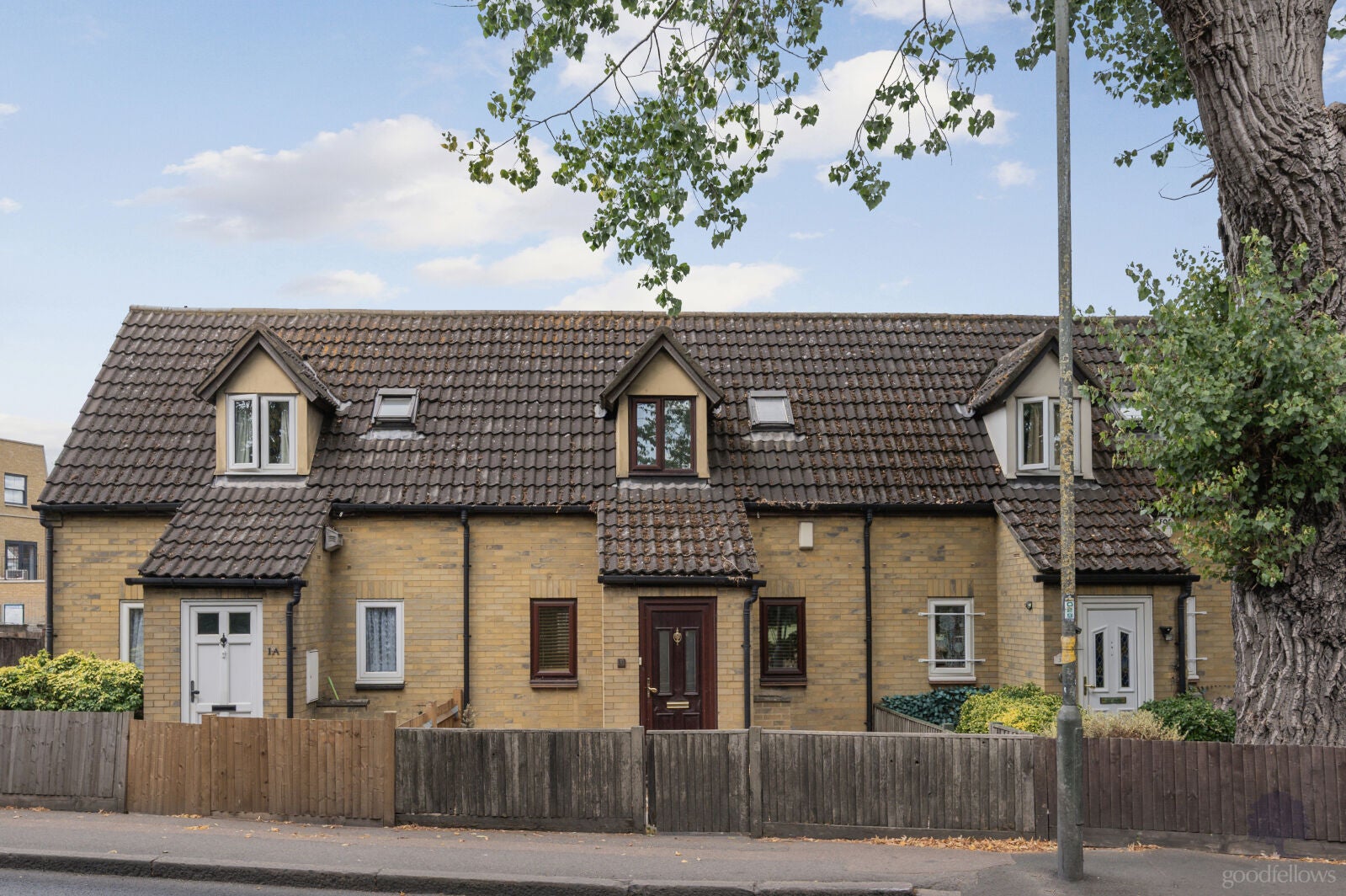 House Grove Road in Greater London