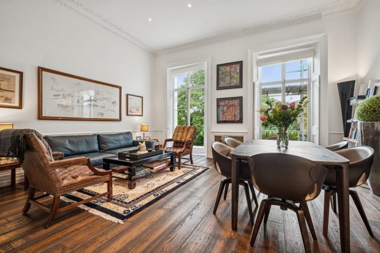 Flat Onslow Square in Greater London