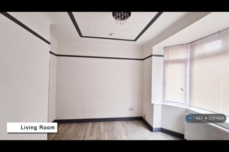 Flat Knowsley Road in St Helens