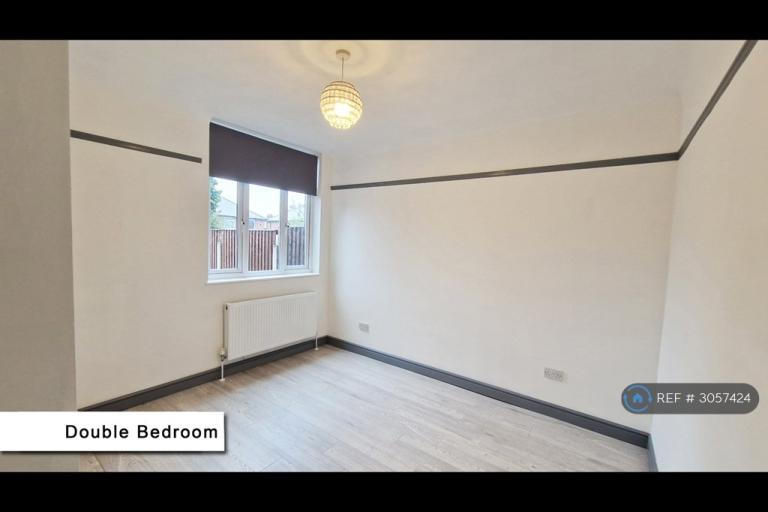 Flat Knowsley Road in St Helens