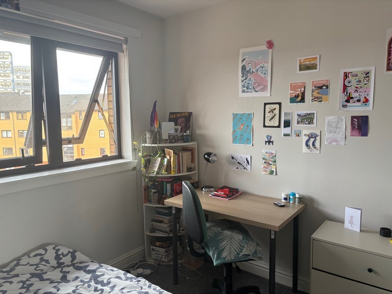 Room Great Western Road in Glasgow