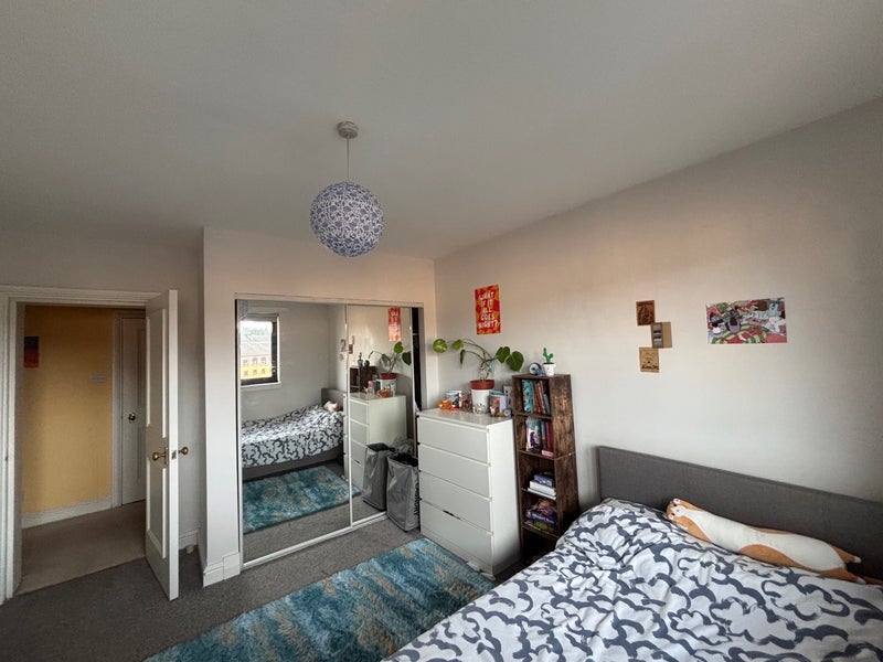 Room Great Western Road in Glasgow