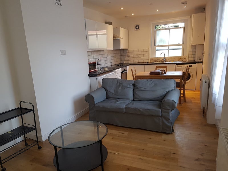 Flat Gresham Road in Greater London