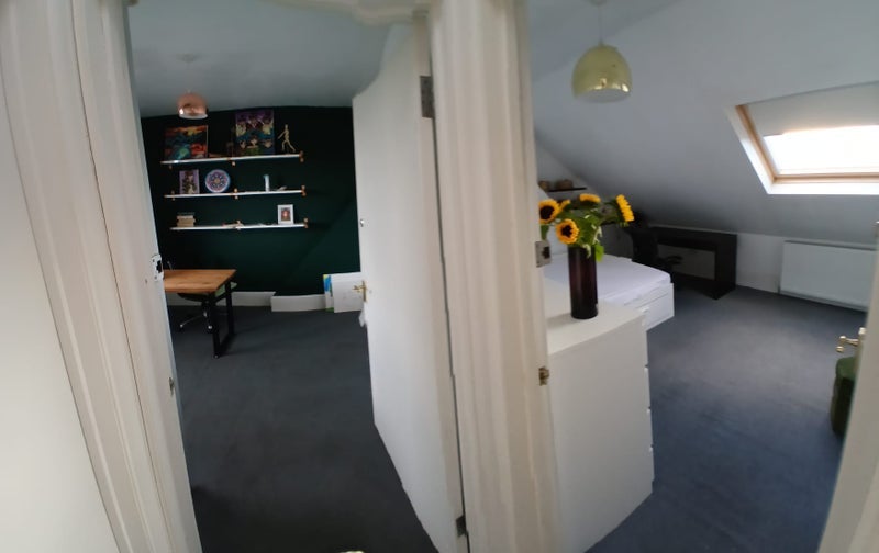 Room Westbury Avenue in Greater London