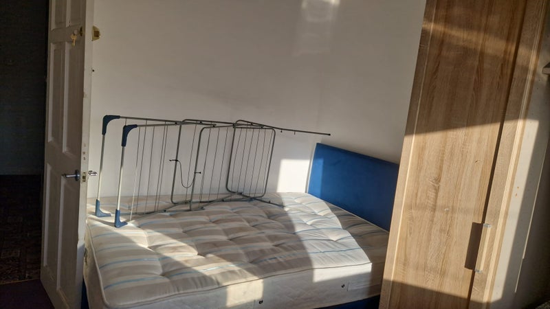 Room Pennard Place in Cardiff