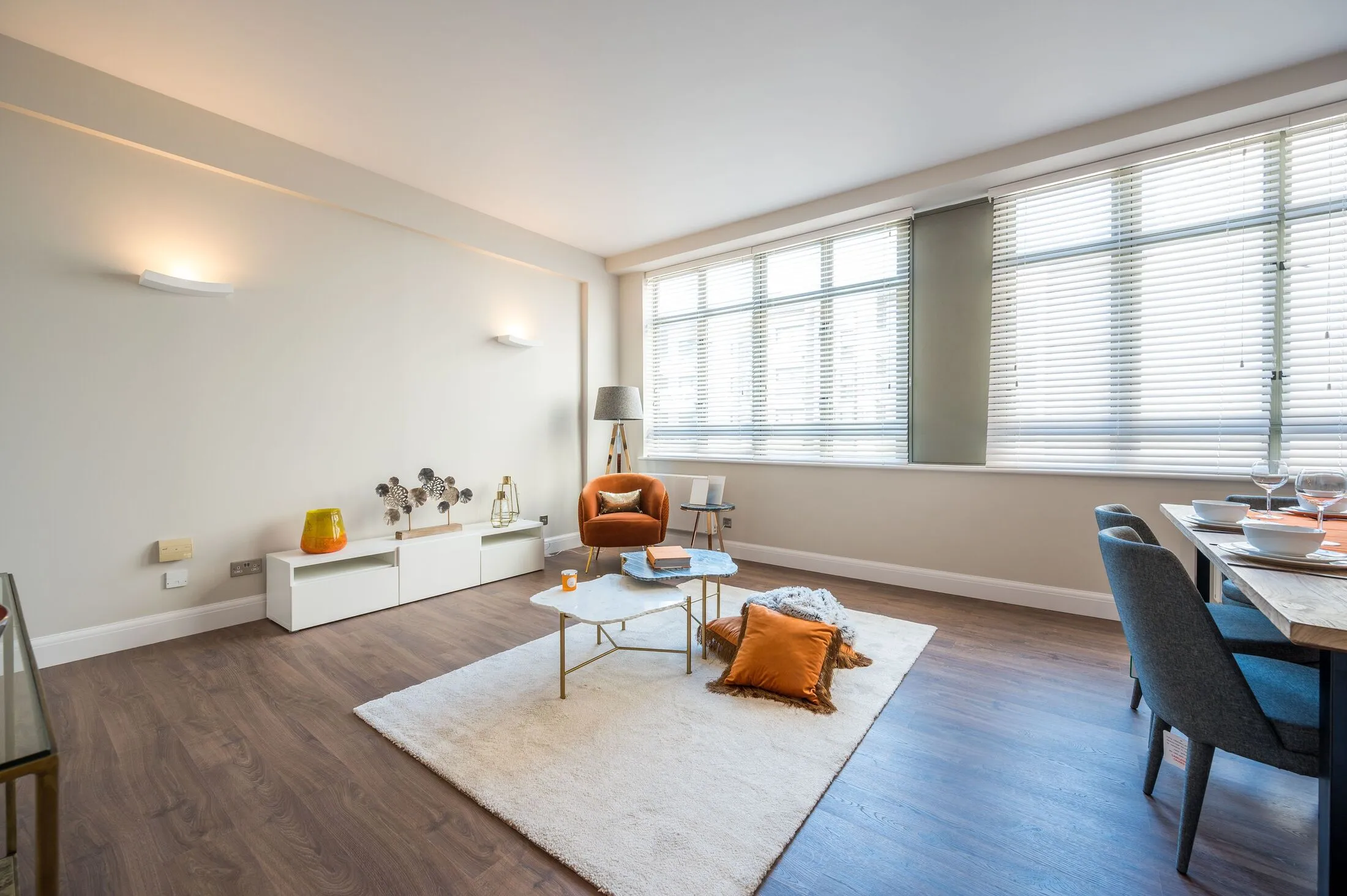 Flat Dingley Road in Greater London