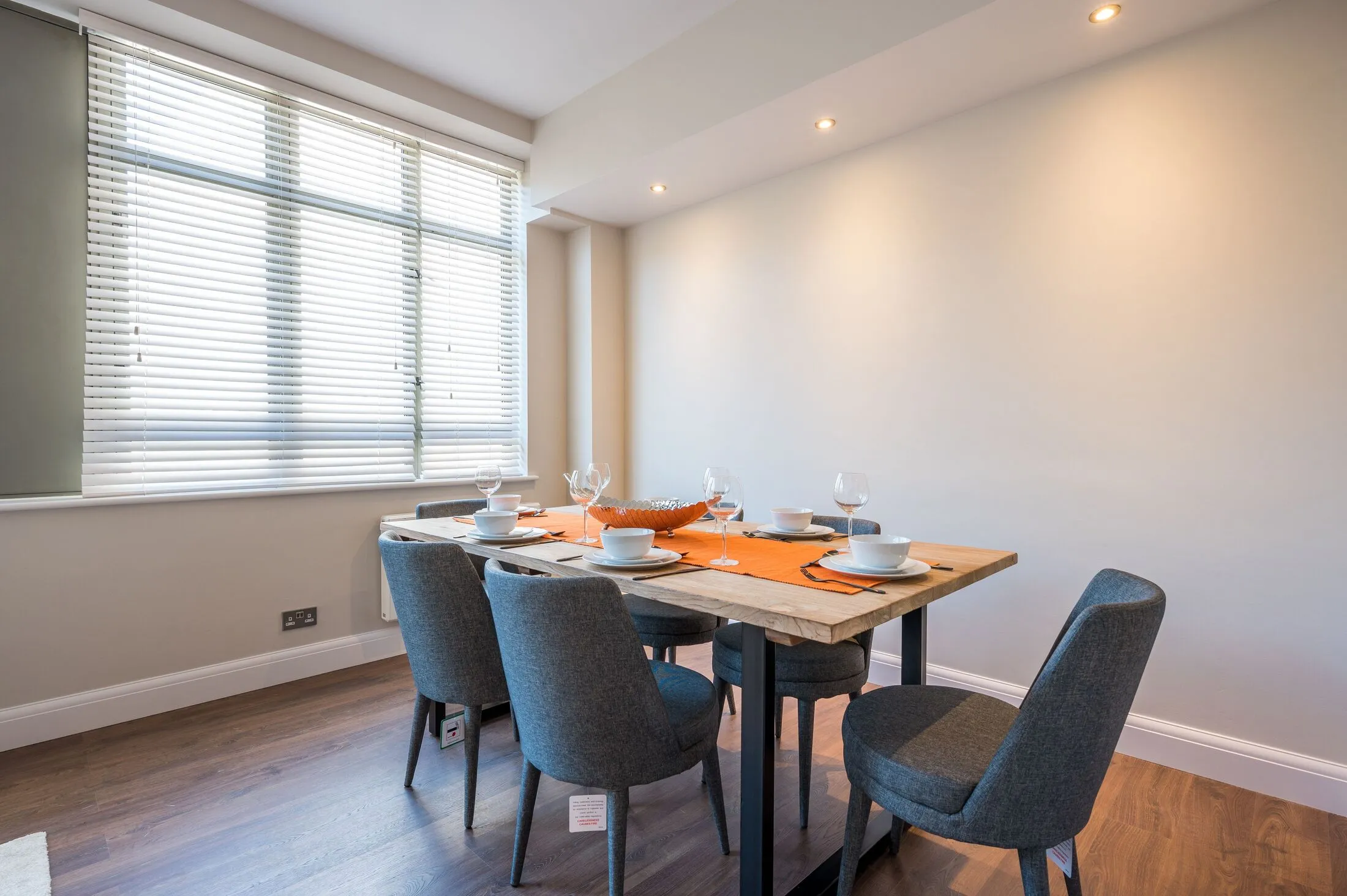Flat Dingley Road in Greater London
