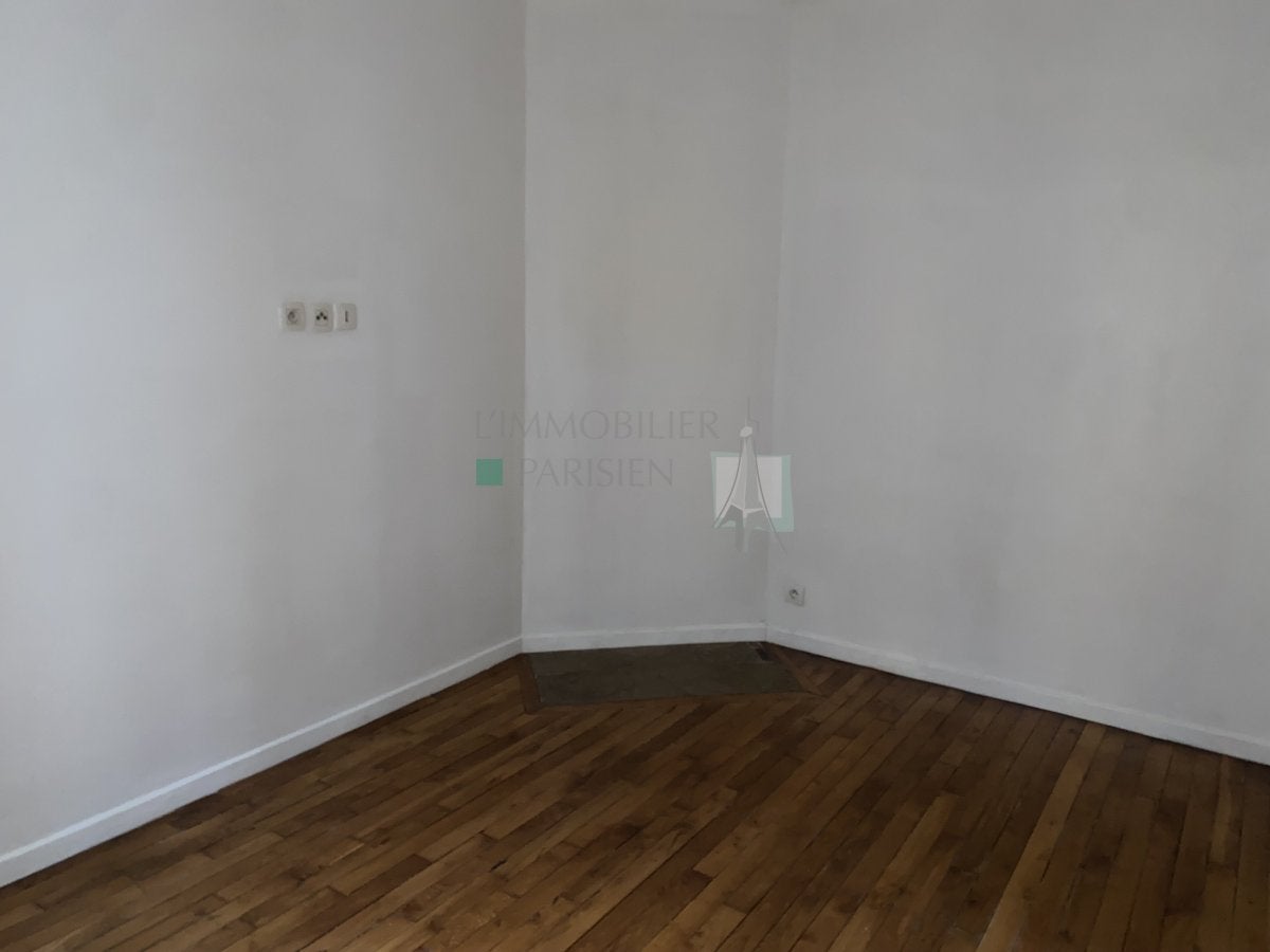 Appartement Rue du Mont Cenis à Paris