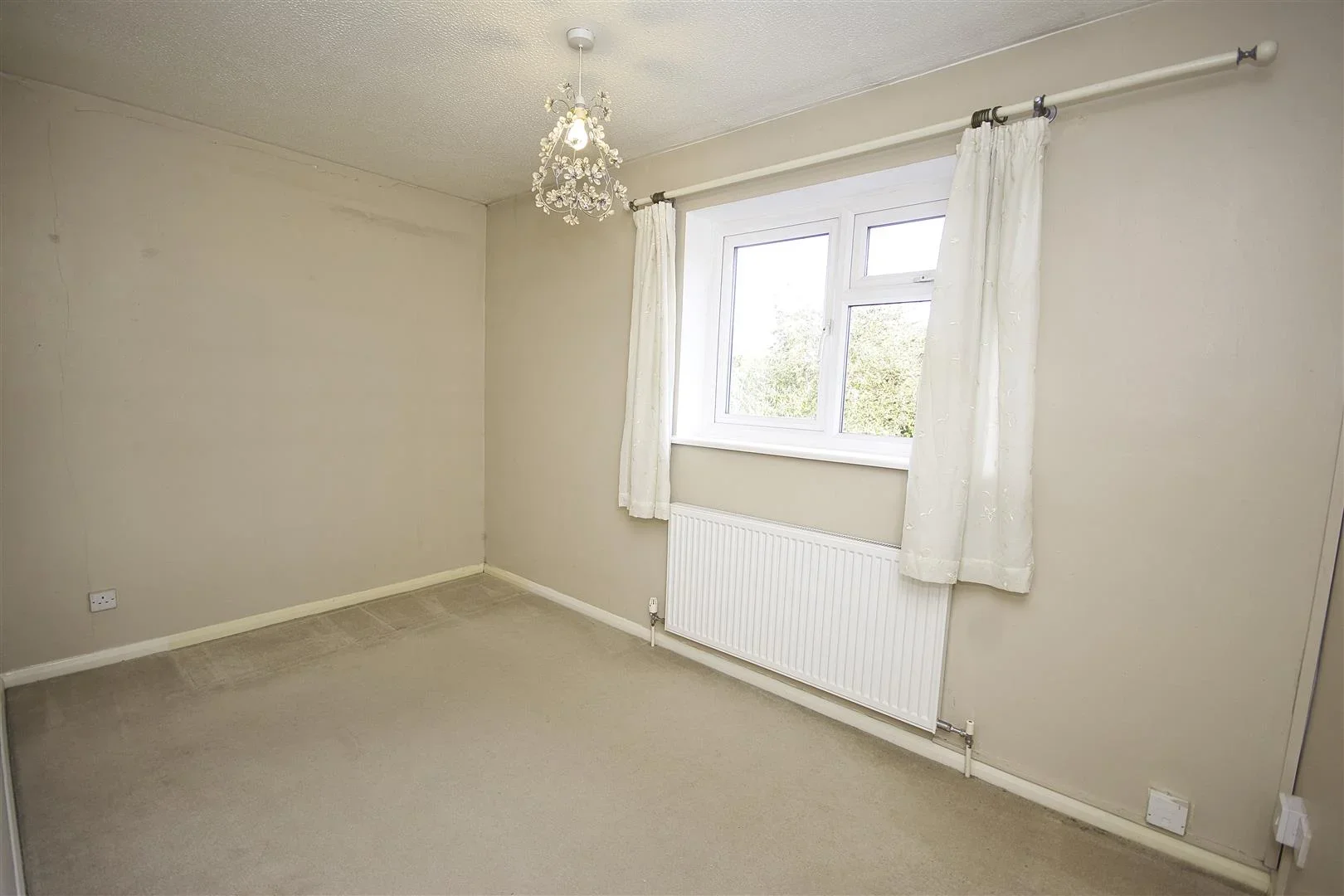 Flat Ixworth Close in Northampton