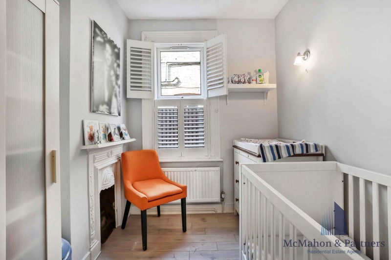 Room Trouville Road in Greater London