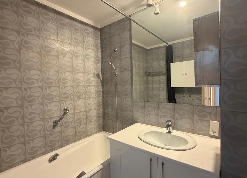 Flat Rue du Professeur Villemin in Gradignan
