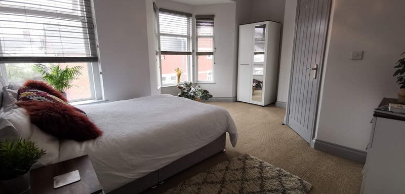 Room Major Road in Cardiff