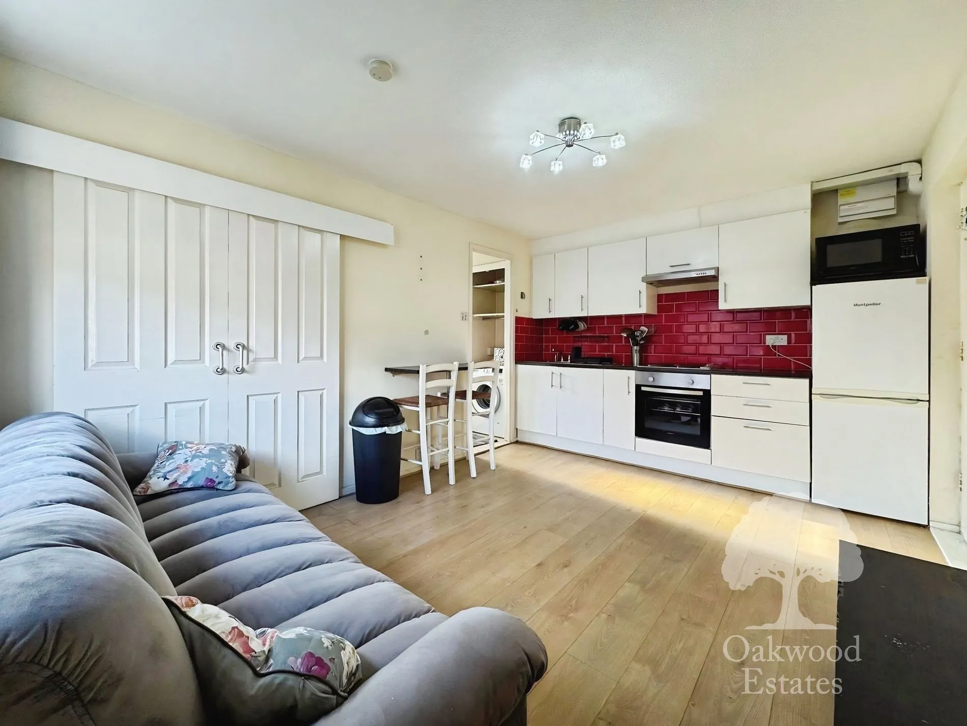 Flat Boulters Close in Slough