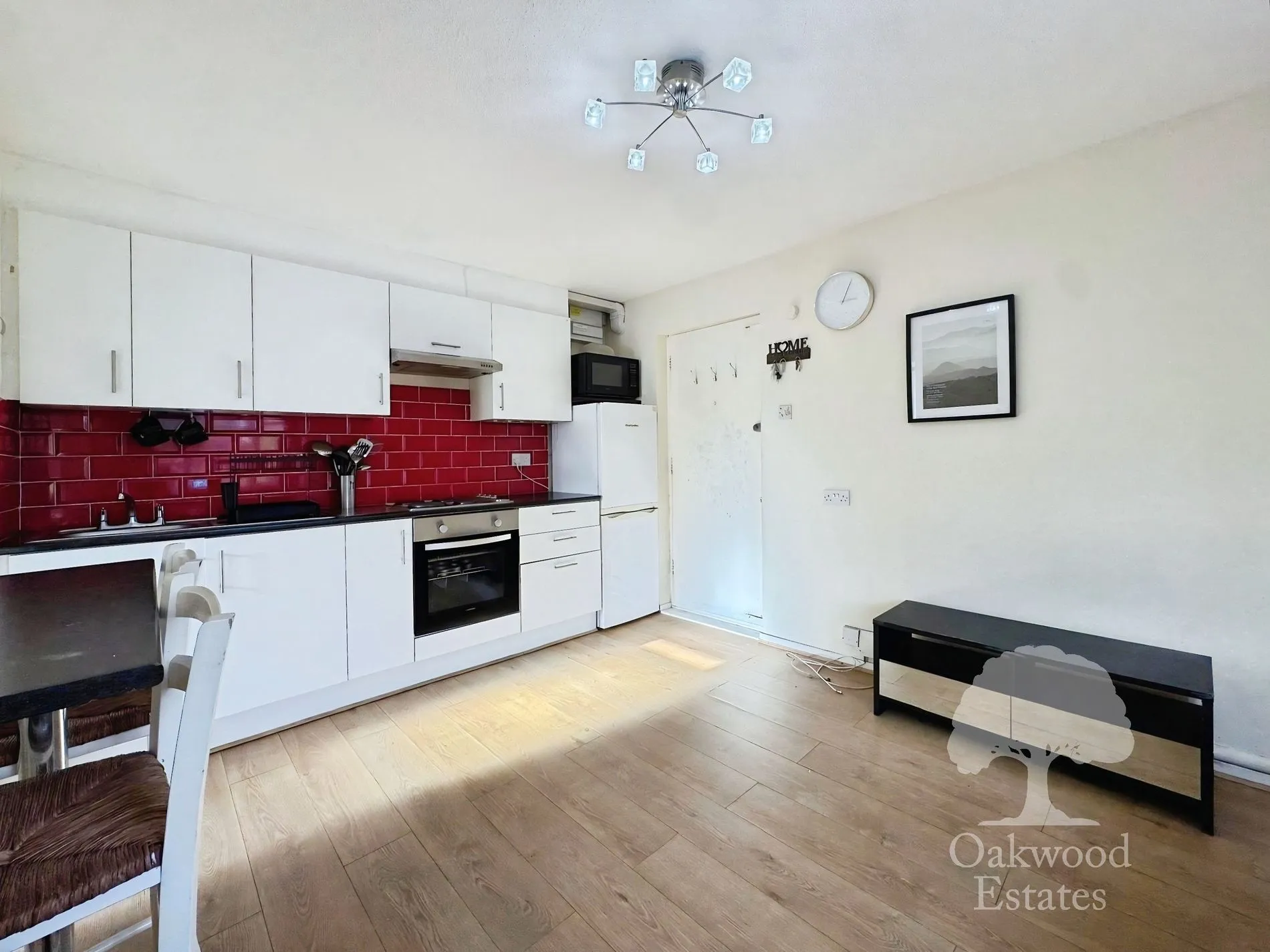Flat Boulters Close in Slough