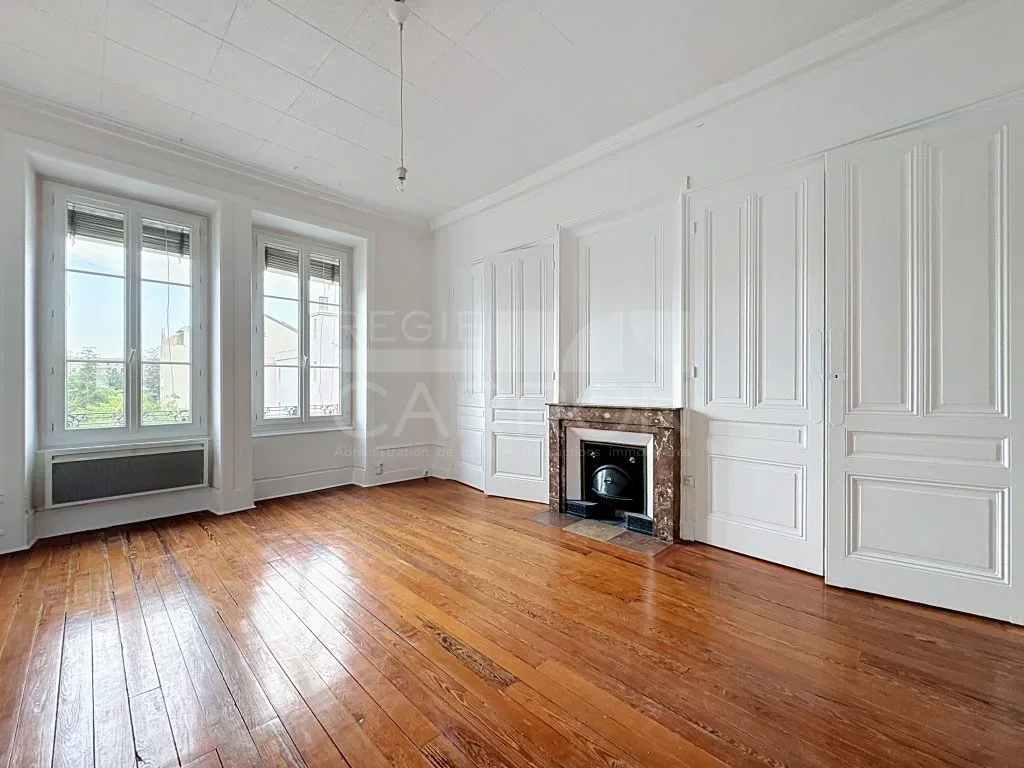 Appartement Avenue des Frères Lumière à Lyon