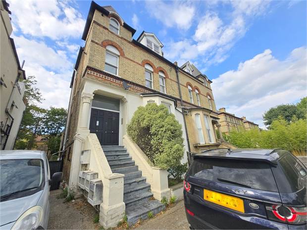 Flat Stanstead Road in Greater London