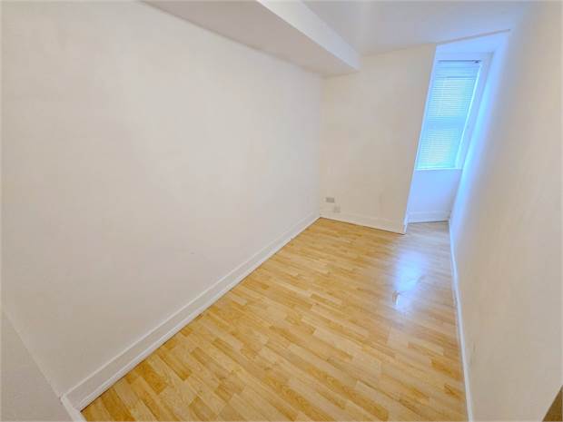 Flat Stanstead Road in Greater London